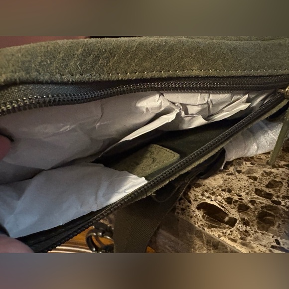 Global Generation Olive Textured Crossbody Bag NWT - Picture 4 of 4